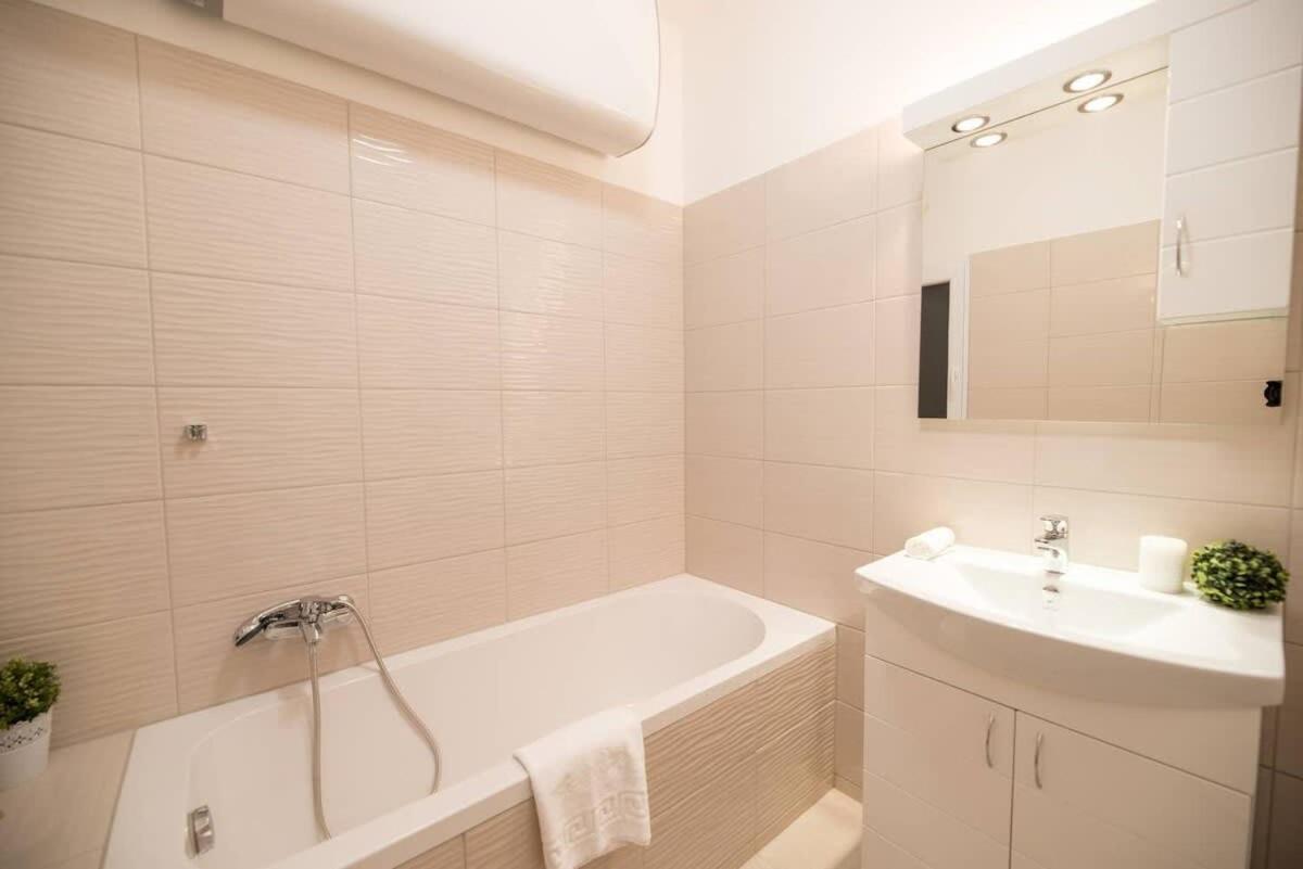 Trendy Central Apartment At Castle Βουδαπέστη Εξωτερικό φωτογραφία